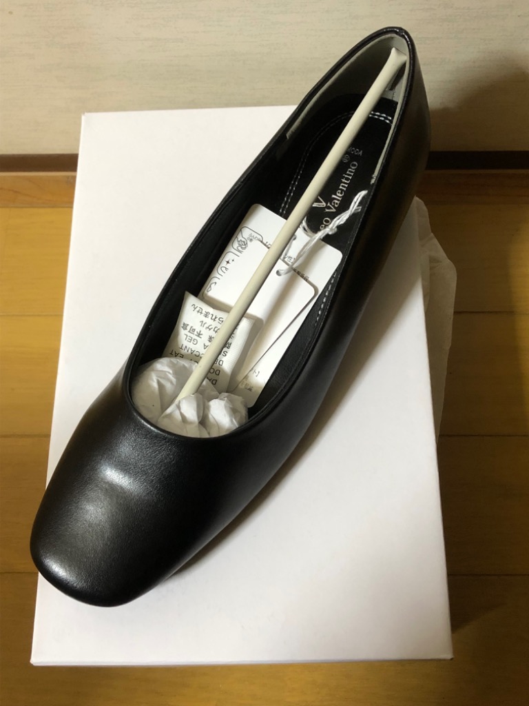 新品バレンチノ バレンティノ パンプス 公式サイトで12万円 ロメオバレンチノ パンプス B17080 B17102 サテン オフィス