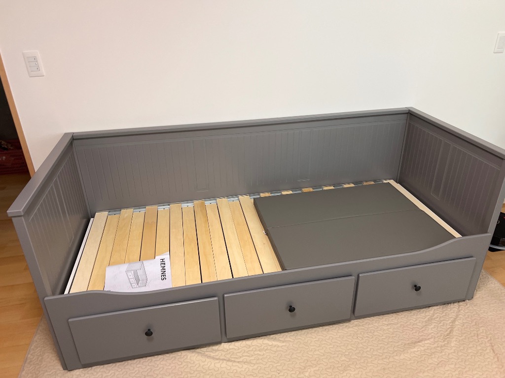 イケア（IKEA） HEMNES/ヘムネス デイベッドフレームすのこ付き グレー
