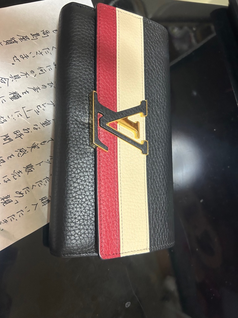 ルイヴィトン LOUIS VUITTON ポルトフォイユカプシーヌ ホック付長財布