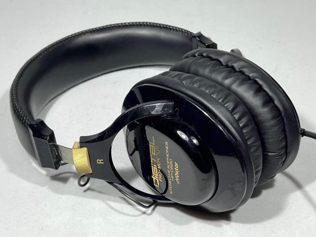 モニターヘッドホン SONY MDR-7506【イヤーパッド損傷】 モニターヘッドホンのイヤーパッドを交換しました。【SONY MDR