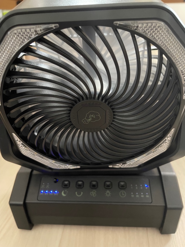 アウトドア扇風機 最大60時間連続使用 コードレス 充電式 卓上 自動首振り 4段階風量調整 吊り下げ 急速充電 LEDライト機能搭載 業務用 室外用  防災 節電対策 :j302171:LLスマホサービス 通販 