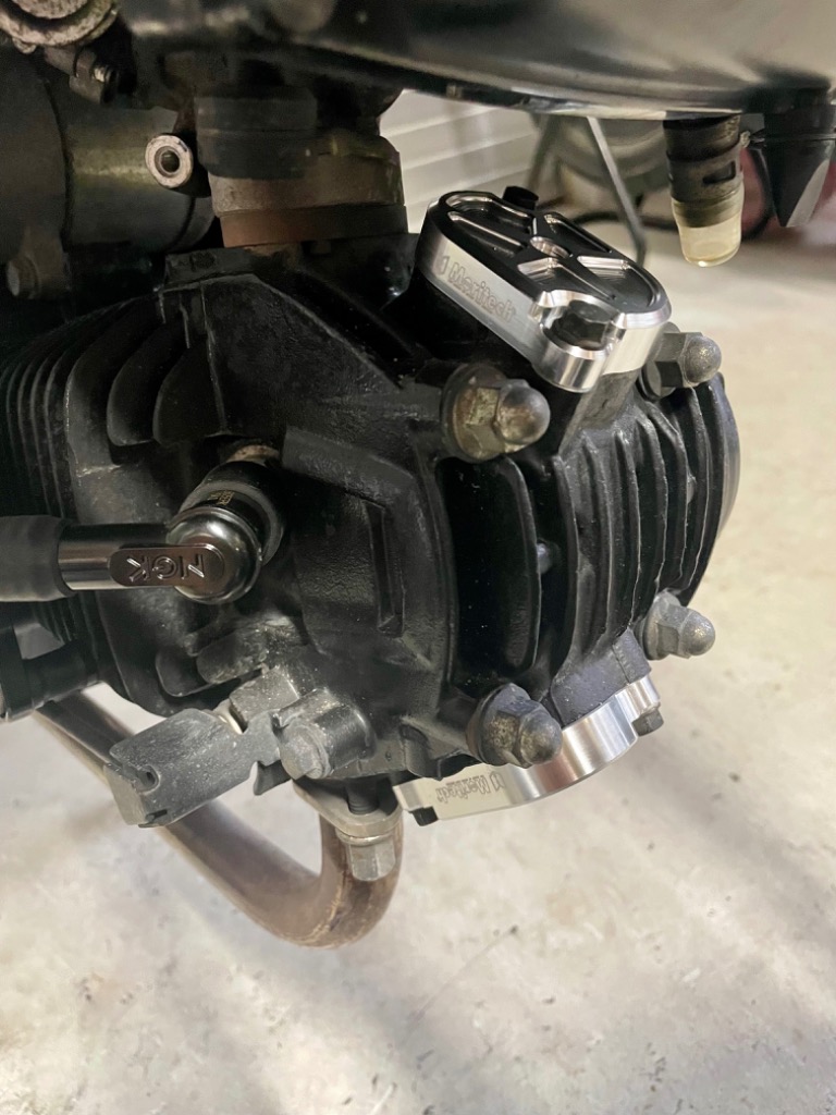 タペットカバー V2 ホンダ CT125 モンキー125 (4速)GROM(4速)共通