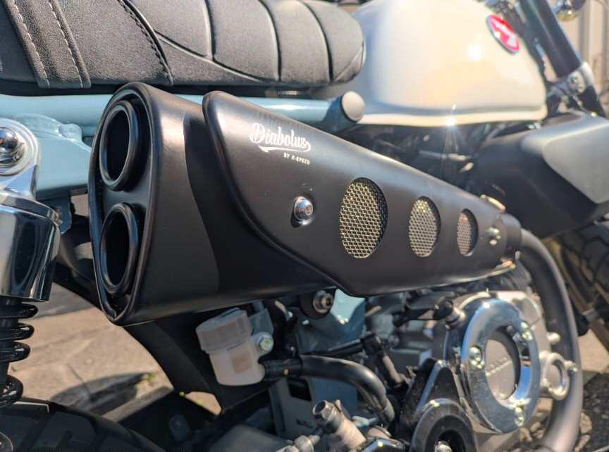 モンキー ホンダ モンキー125用レトロスクランブラーマフラー HM21