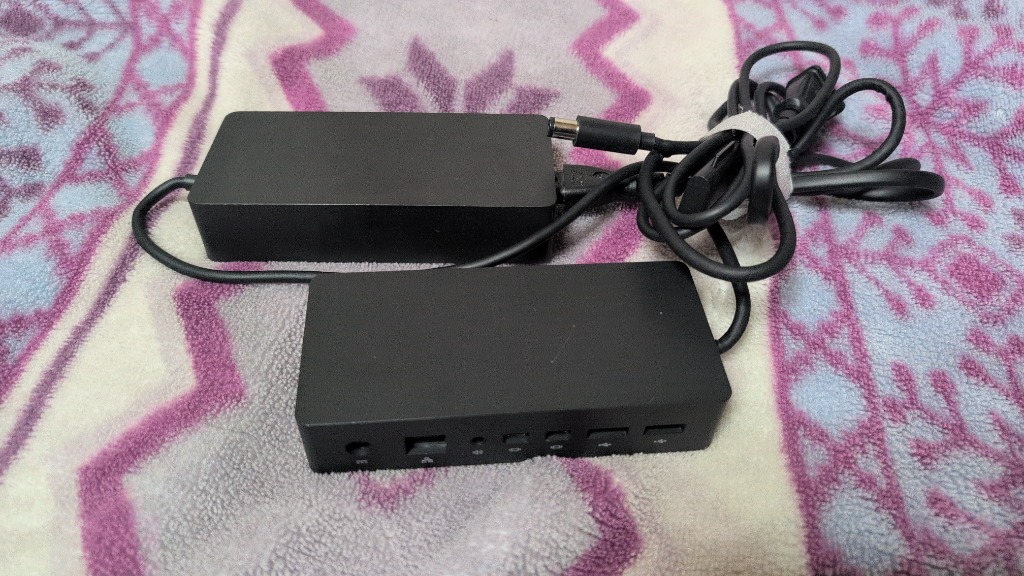Microsoft Surface Dock 美品 中古美品 Surface Dock ドック マイクロソフト ドッキング