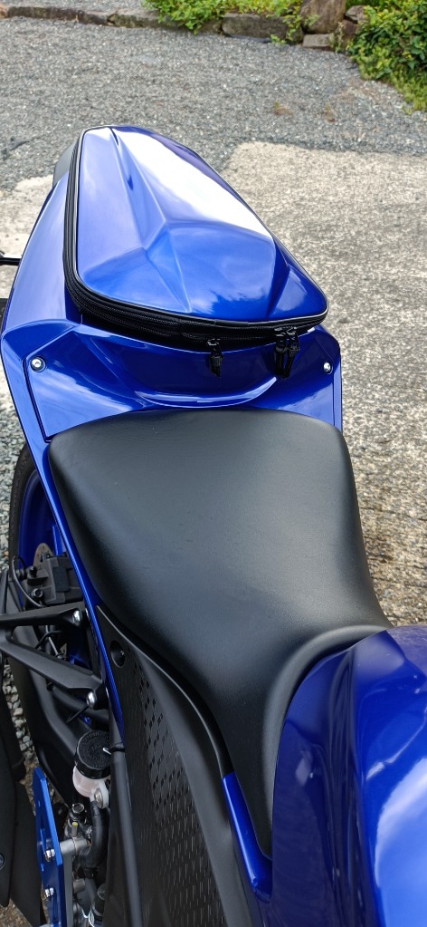 【激安初売】YZF-R25/R3（全年式）シートバッグ ブルー 新品 シートバッグ