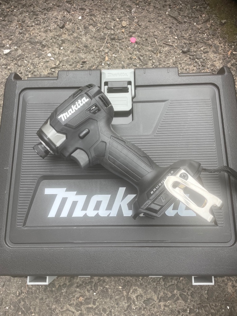 Makita - 新品　マキタ　18v インパクトドライバ　TD173 ブラック　本体　ケース マキタ TD173DZ 本体＋ケース 各色 TD173DZB 電動インパクト