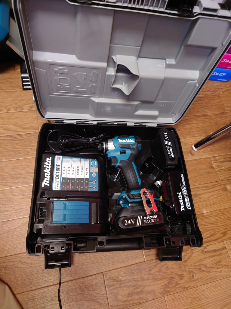 Makita - 専用充電器セット 最新インパクトドライバー　TD172d 18v ケースセット 楽天市場】【楽天1位】【1年保証】新型 TD172 マキタ 電動工具