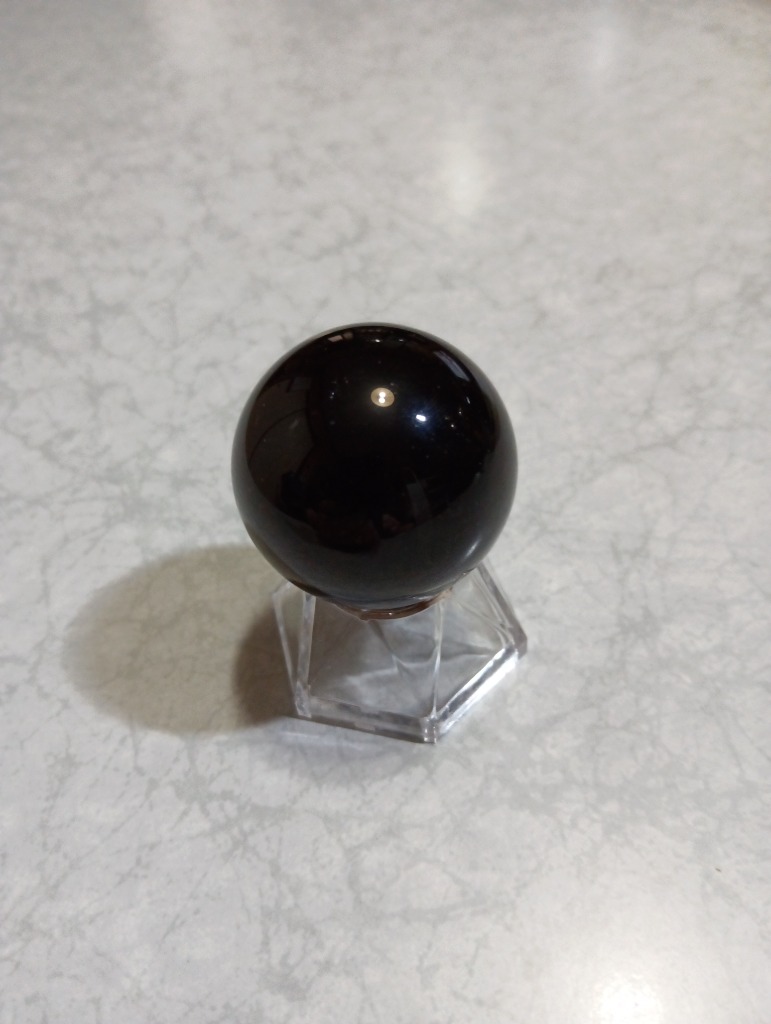 黒水晶　台座付き モリオン(黒水晶) 丸玉 台座付き 直径 約35mm〜39mm : エスピー