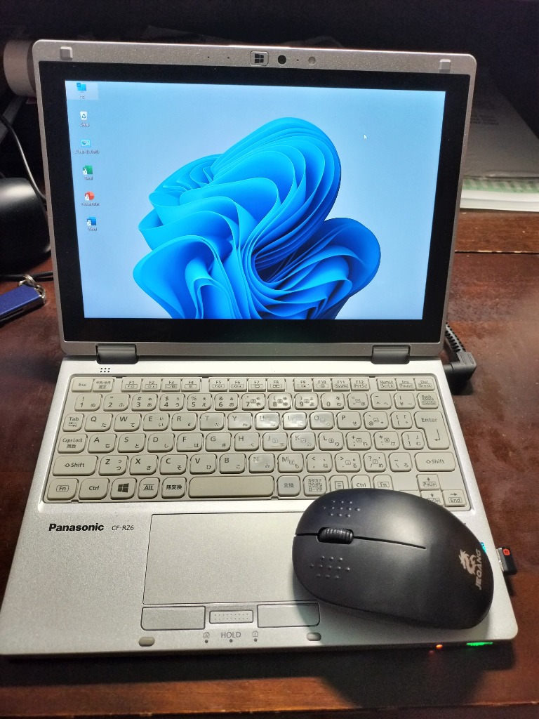 Office2021搭載！超軽量745ｇ！10.1型回転タブレット！CF-RZ5 Panasonic - Office2021搭載！超軽量745g！10.1型回転