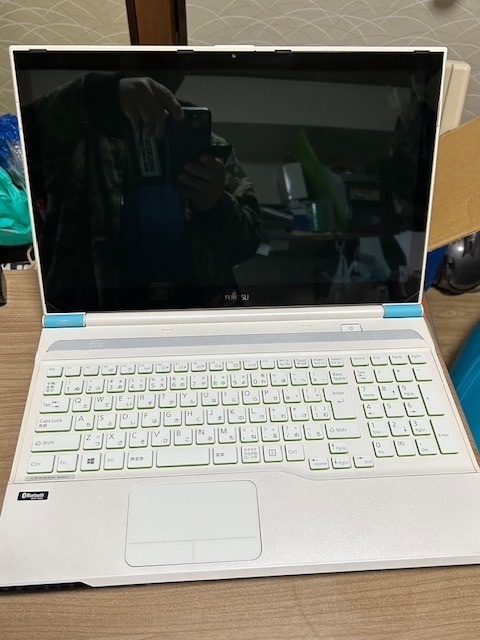 LIFEBOOK AH FMV AH56/K WEBカメラ/中古/15.6型タッチパネル/ノートPC