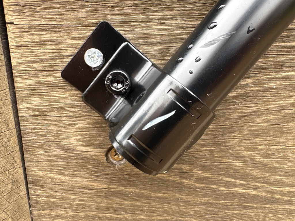 TJシグネチャーシングルフィン　ブラック6,5インチ新品未使用 NTY メタルジョイント NTY-13B ブラック Φ28mm用 フラットサドル