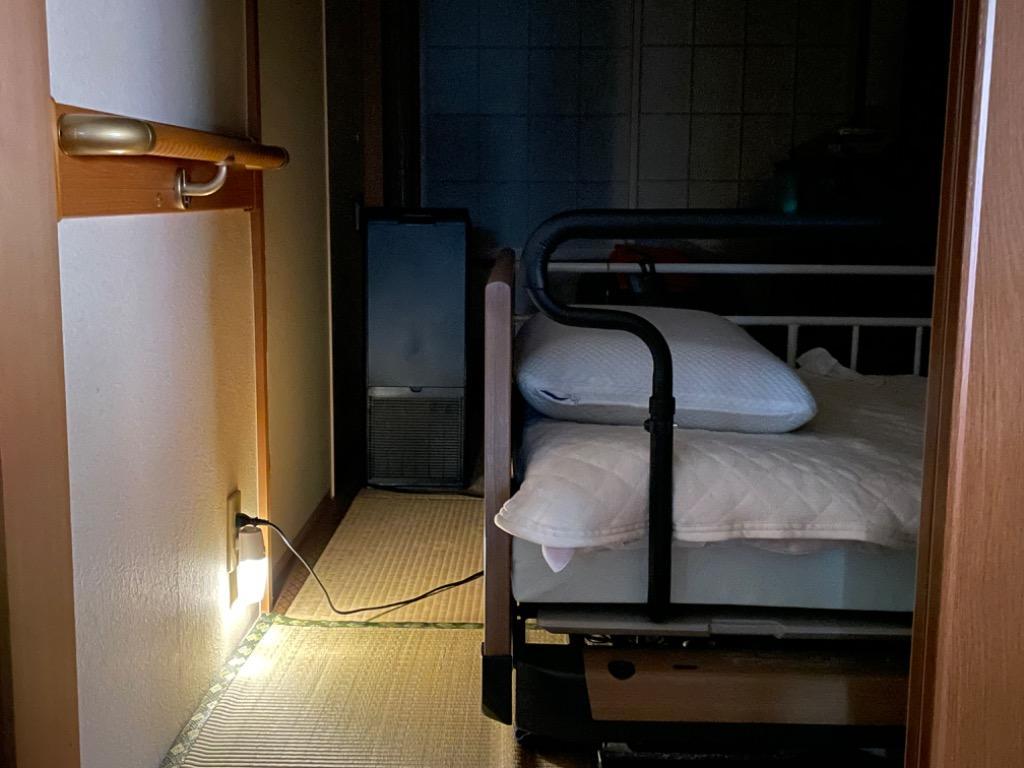 LEDナイトライト フットライト スイッチ式 コンセント差込 簡単設置 省エネ 常夜灯 足元灯 寝室 廊下 玄関 室内用 おしゃれ 橙色 白色  オーム電機 :32009969-32009970:星商店 - 通販 - Yahoo!ショッピング