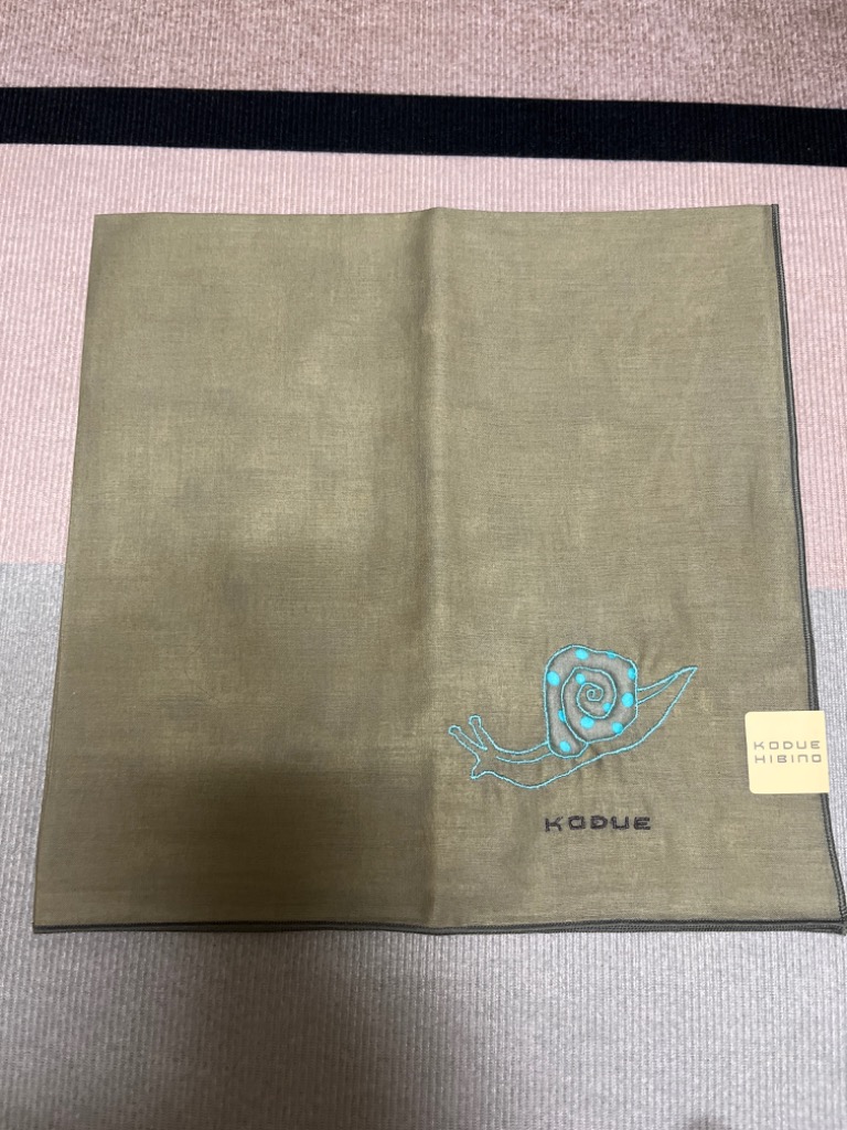 ヒビノコヅエ KODUE HIBINO ハンカチ ふくらまし サル