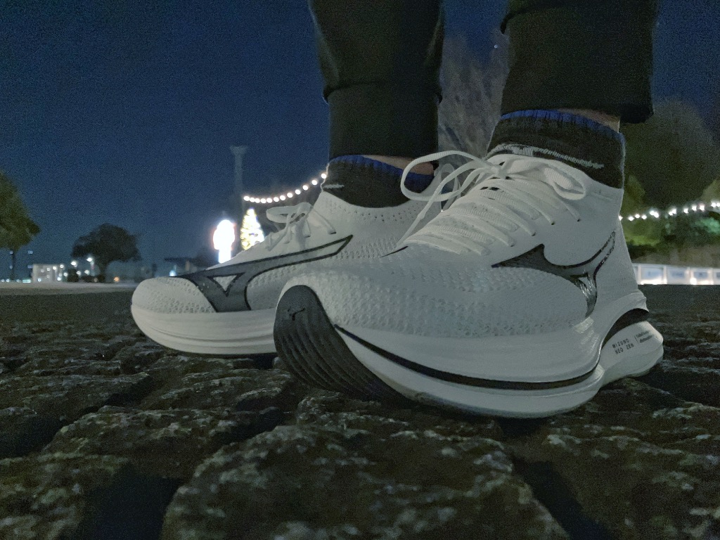MIZUNO ミズノ ランニングシューズ ミズノネオゼン J1GC252802