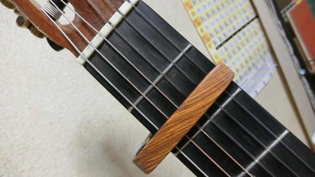 カポタスト ギター エレキ アコギ 木目調 金属製 クロス付き エレキ 