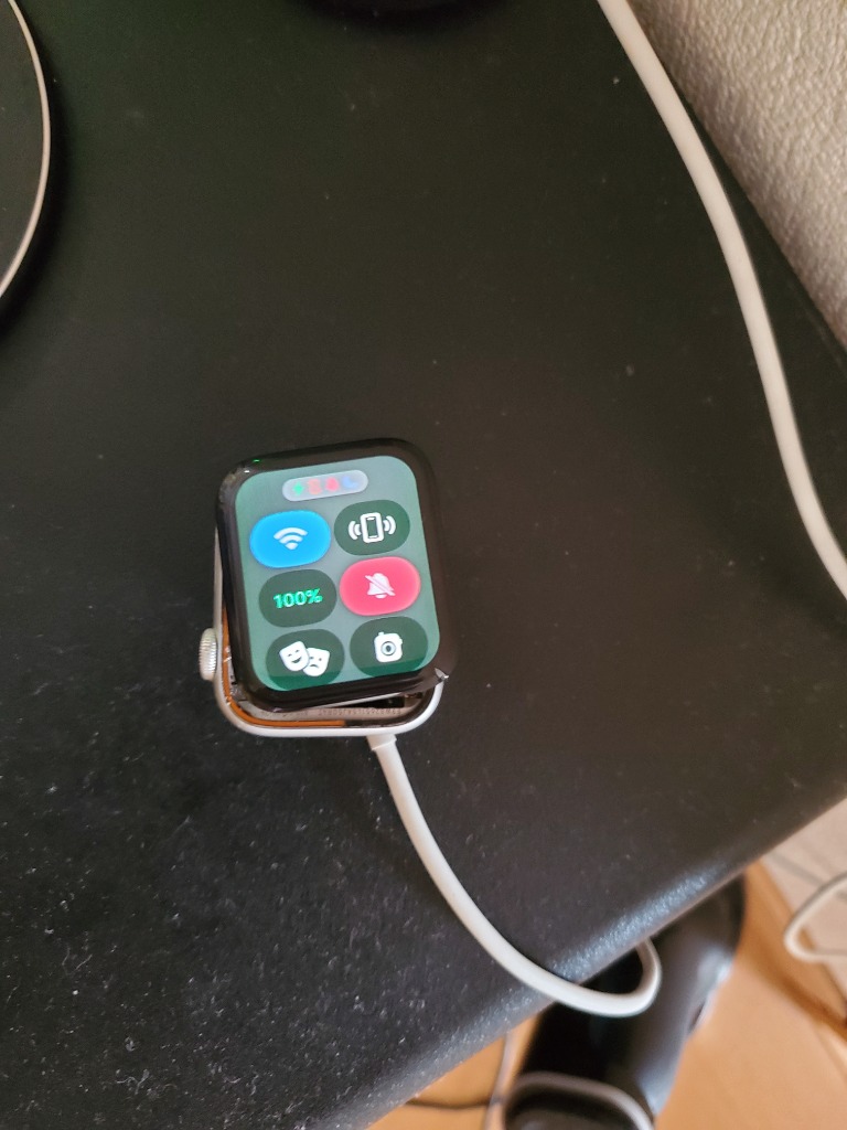 apple watch Series4 40mm バッテリー / アップル ウォッチ