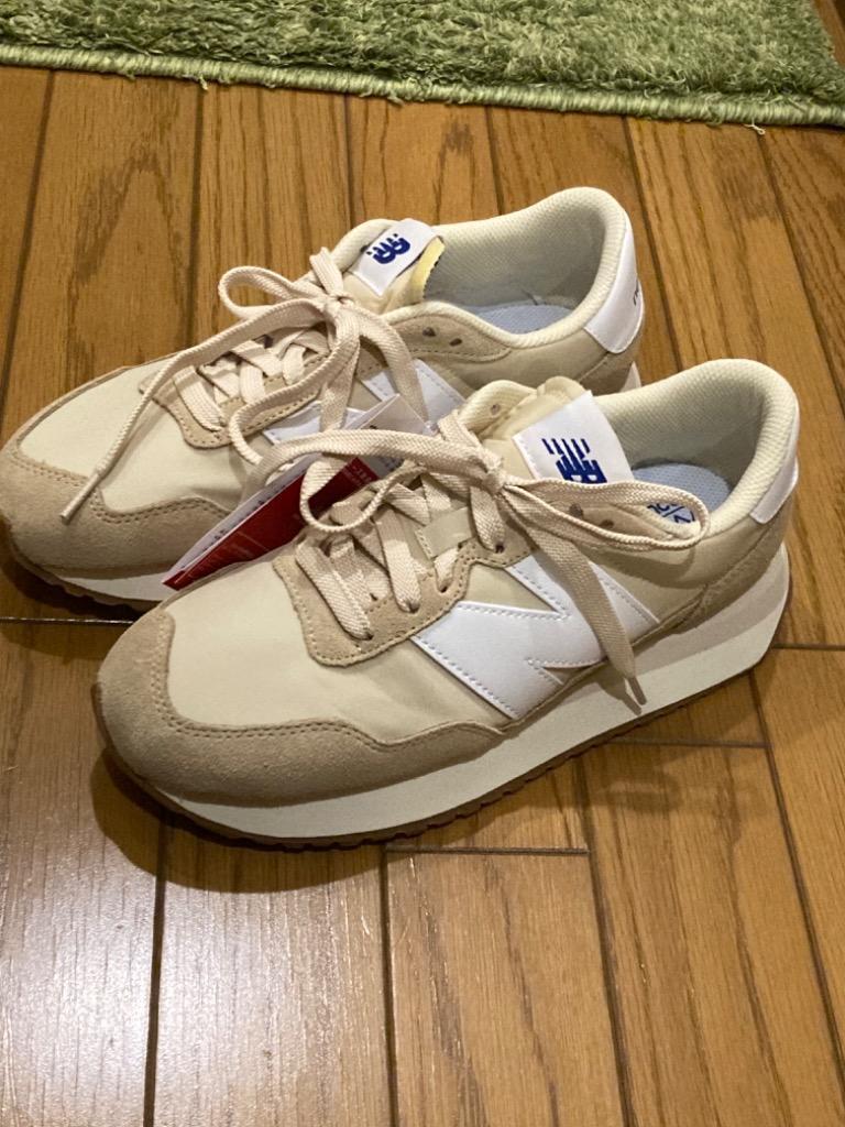 ニューバランス（new balance）（メンズ、レディース）スニーカー 237 