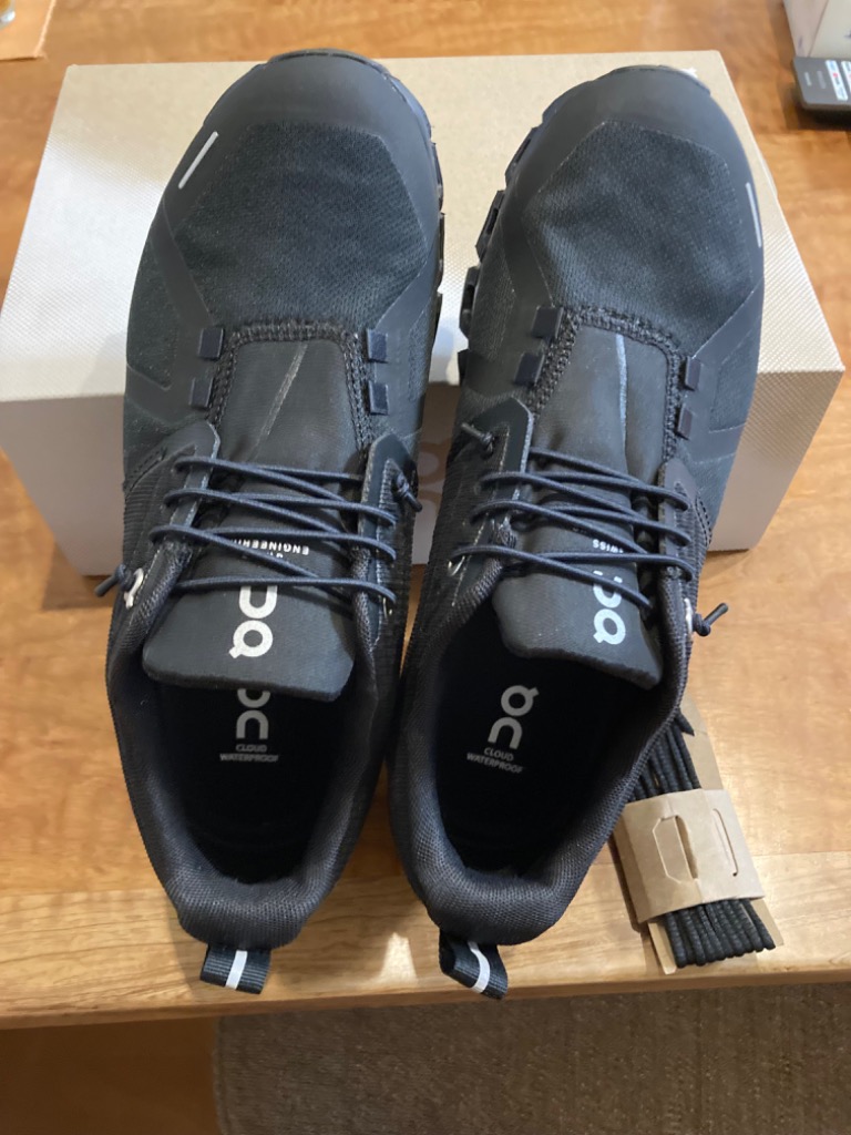 On オン（On）（レディース）ランニングシューズ クラウド5