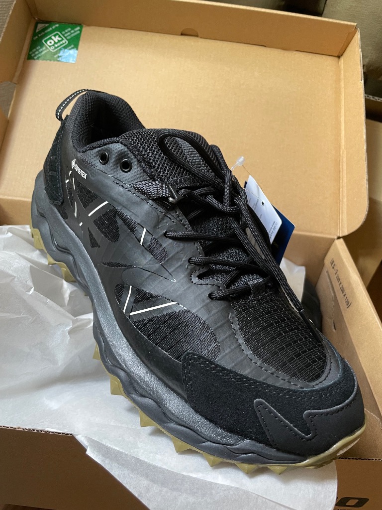 ［美品］Mizuno ボクシングシューズ 黒 楽天市場】即納 貴重品 ミズノ ボクシングシューズ FINISHER MID