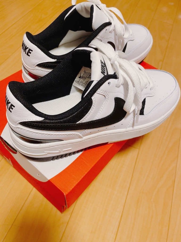 rina Nike ガンマフォース 23.5cmホワイトレザー スニーカー