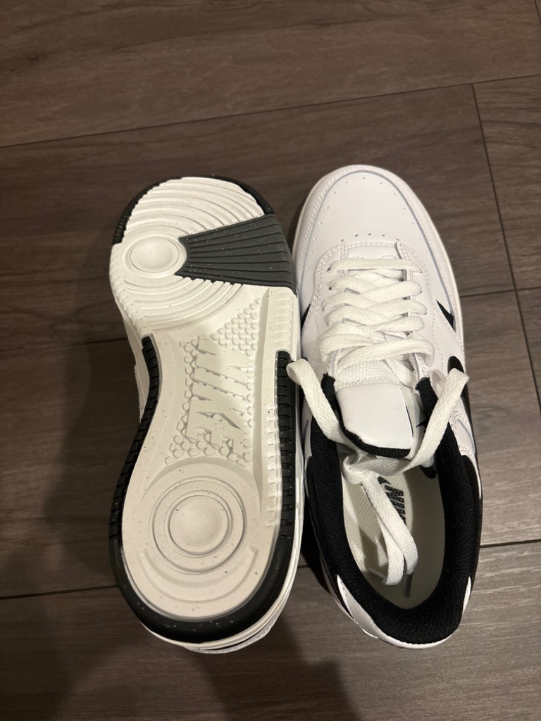 NIKE ナイキ（NIKE）（メンズ、レディース）スニーカー ガンマ