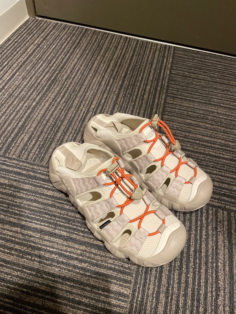 KEEN 26cm スポーツサンダル ベージュ KEEN スポーツサンダル 26cm 新品ベージュ メンズ - メルカリ