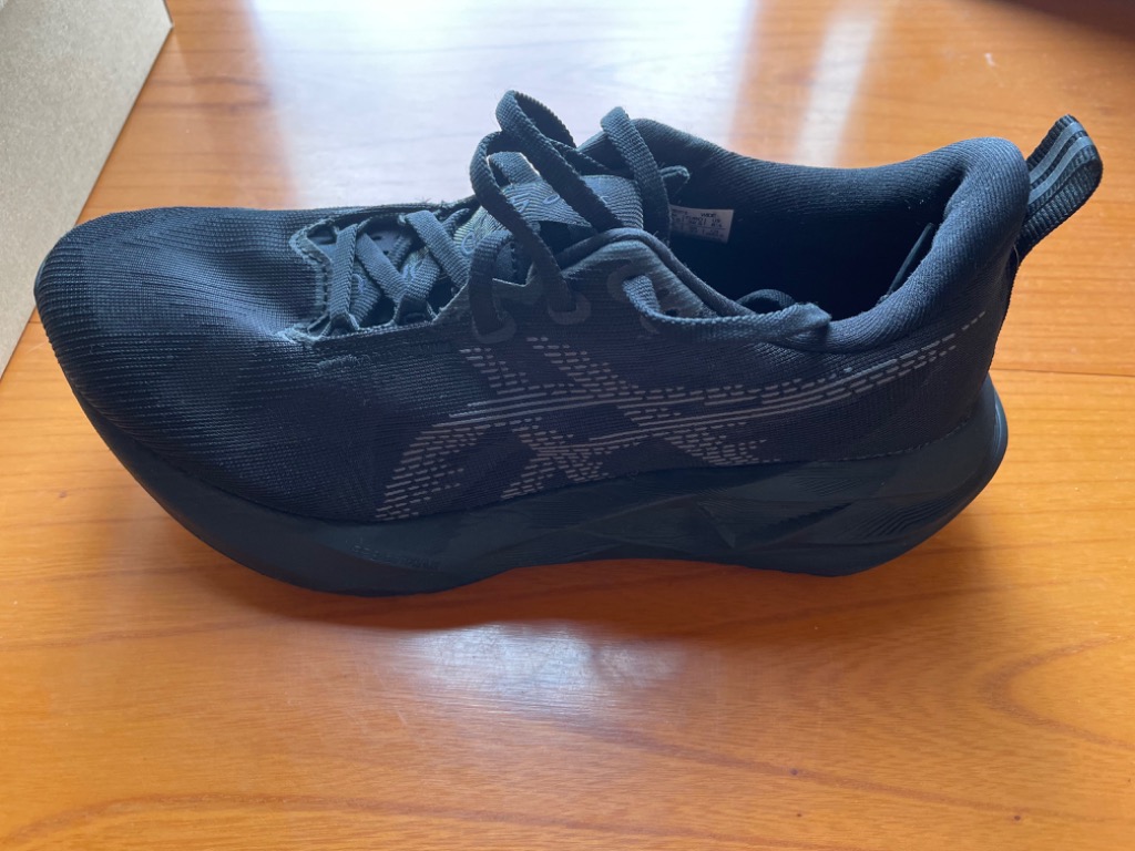 NOVABLAST 5 | BLACK/CARRIER GREY | メンズ ランニング