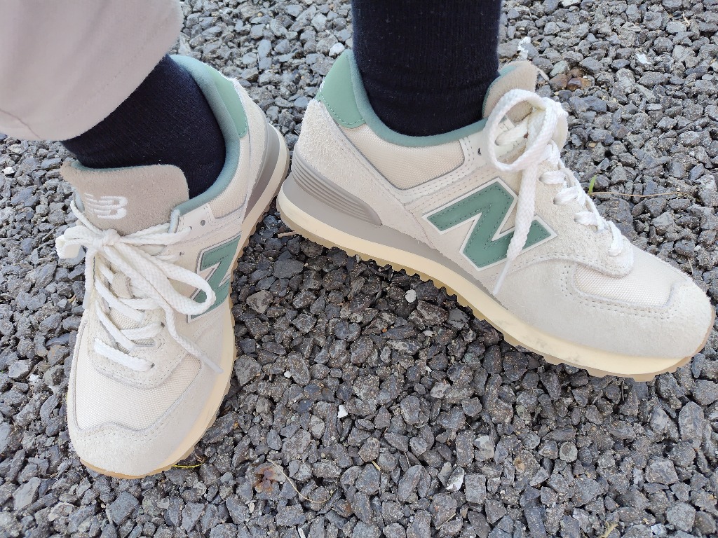 【試し履きのみ 】ニューバランス 574 ベージュ スニーカー 25cm New Balance ニューバランス（new balance）（メンズ