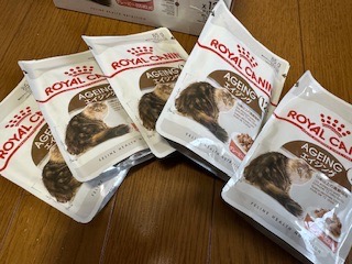  CANIN エイジング 12+ 85g×48袋入 Amazon.co.jp: ロイヤルカナン FHN -WET エイジング +12 猫用