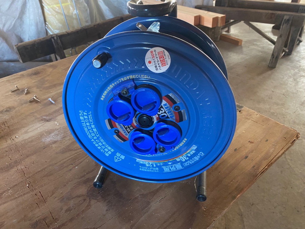 ハタヤ 防雨サンデーレインボーリール SS-30 30M 屋外用 コード