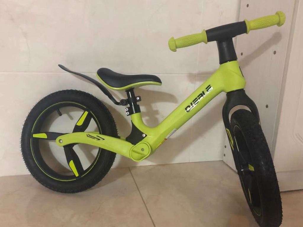 ARLRNCE キックバイク バランスバイク ペダルなし自転車 12