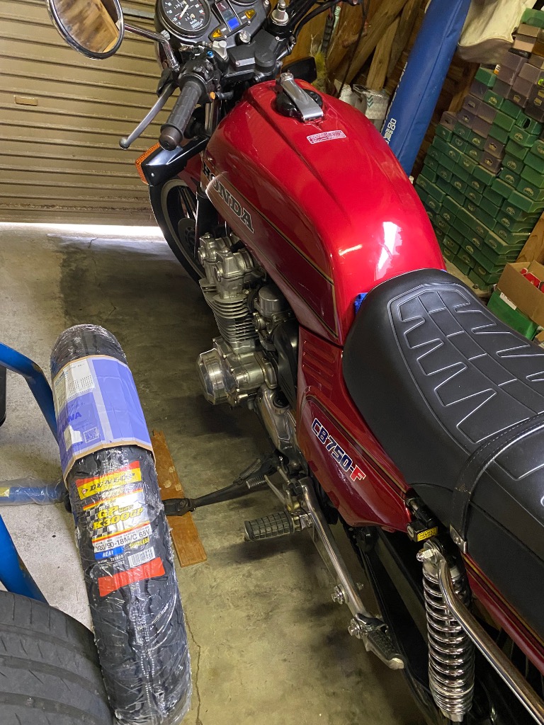 ダンロップK300GP リア/90-18M/C 65V オンロード　タイヤ ダンロップ K300GP 100/90-18 (バイク用タイヤ) 価格比較 - 価格.com