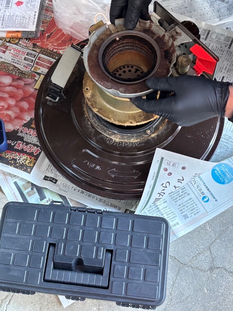 芯新品交換済 トヨトミ KSA-120B キャンプ 分解メンテナンス済 96年 芯交換】石油ストーブ ホワイトクリーンの芯交換の方法。トヨ