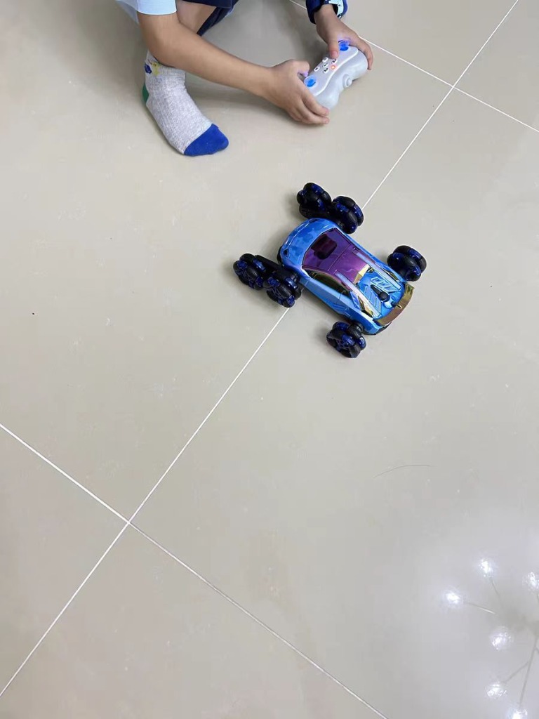 ランボルギーニ2.4Ghzラジコンカー 7km / h高速ドリフト