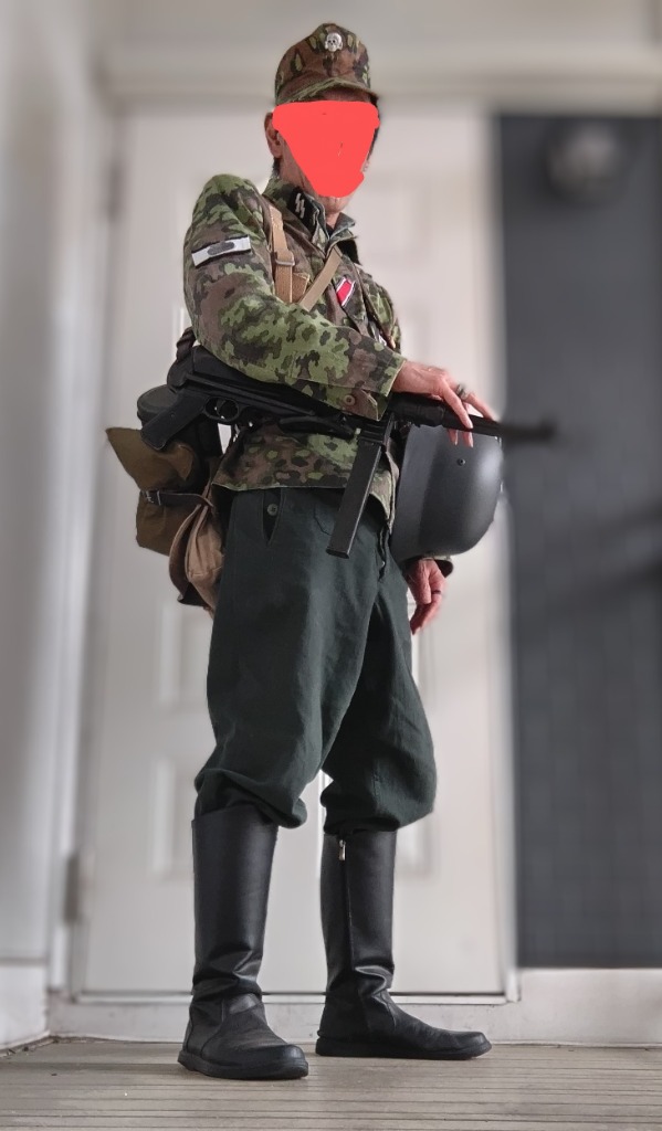 トイガン （装備品多数）期間限定 早い者勝ち※コメント必須 ☆DENIX MP40 革スリング付 ドイツ 1111/C (デニックス