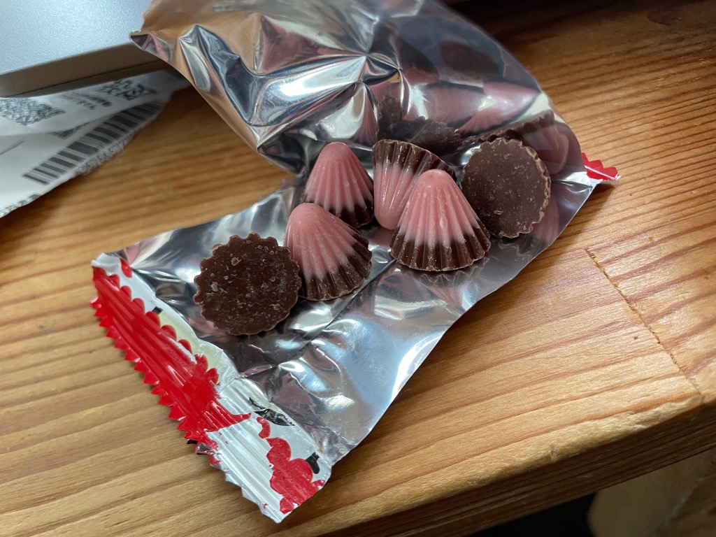 アポロ（明治） アポロチョコ 小分け 20袋 明治 ばらまき お菓子