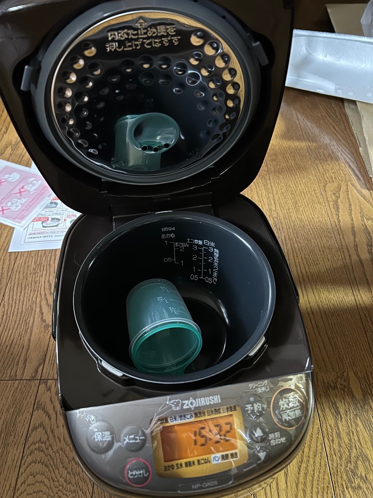極め炊き 【特価セール】 IH炊飯ジャー 0.54L(3合) ステンレス