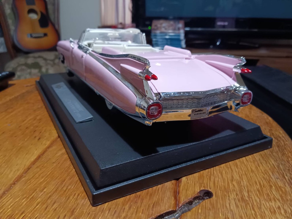 Maisto 1:18PE 1959キャデラック エルドラド PK