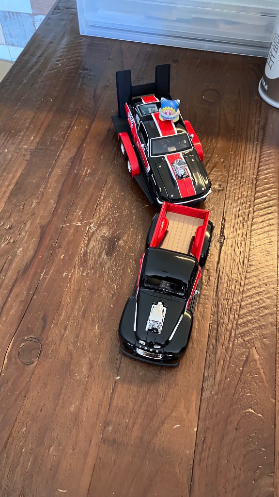 マイスト Maisto 1/24 1948 フォード F-1 ピックアップ ＋ 1967