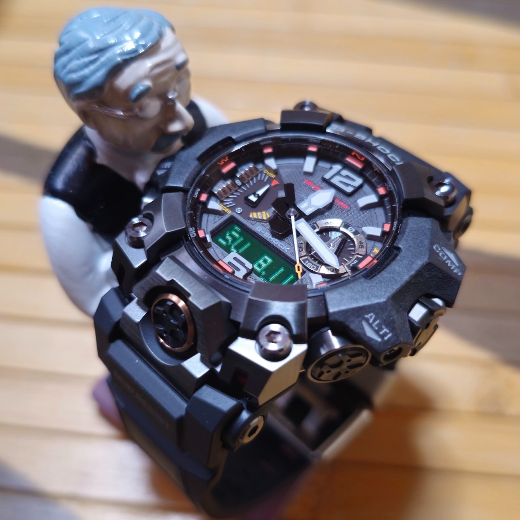 G-SHOCK マッドマスター エマージェンシーカラー GWG-B1000EC G-SHOCK マッドマスター エマージェンシーカラー GWG-B1000EC