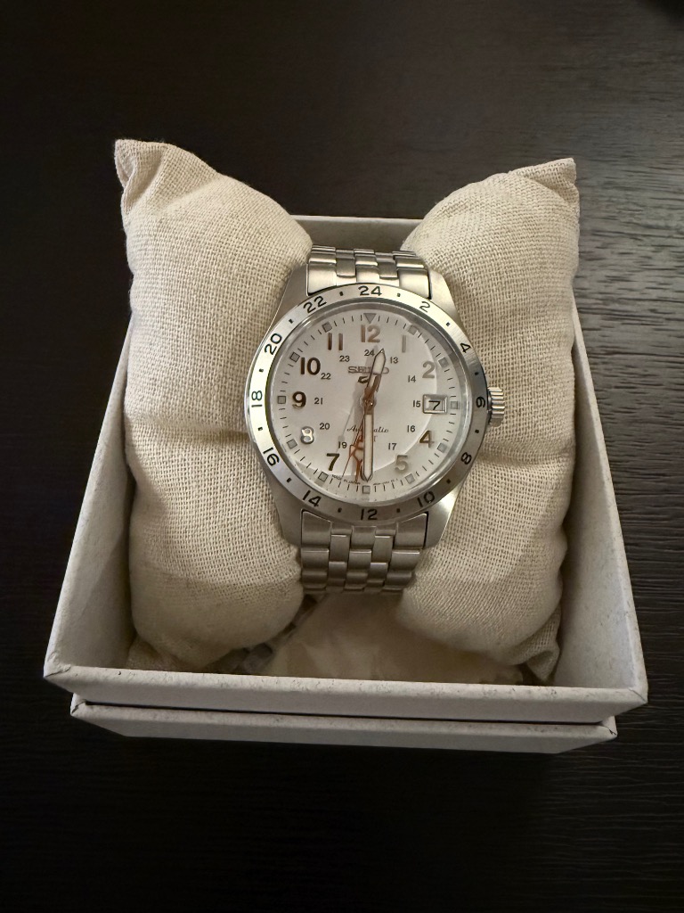 Seiko 5 セイコー 5スポーツ フィールド GMT スポーツスタイル