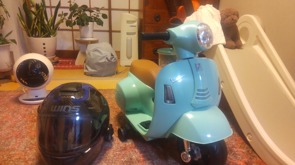 AIJYU TOYS 乗用玩具 電動乗用バイク Vespa GTS mini 【簡単
