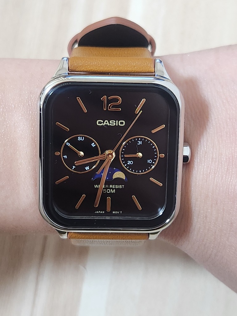 スタンダード（CASIO） 新品電池交換済 並行輸入品 10年保証