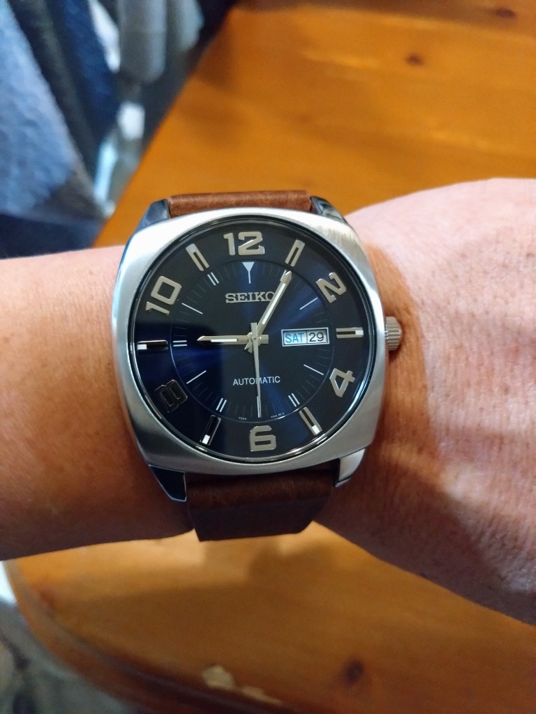 SEIKO 並行輸入品 10年保証 日本未発売 ESSENTIALS セイコー