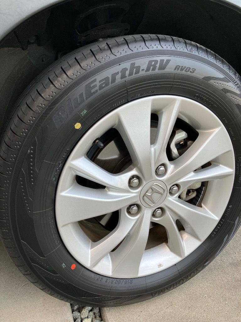 ヨコハマタイヤ 正規品 4本セット価格 215/60R16 95H YOKOHAMA