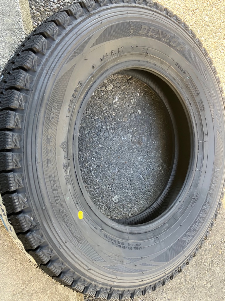 WINTER MAXX 2025年製 ダンロップ スタッドレス タイヤ SV01 145R12