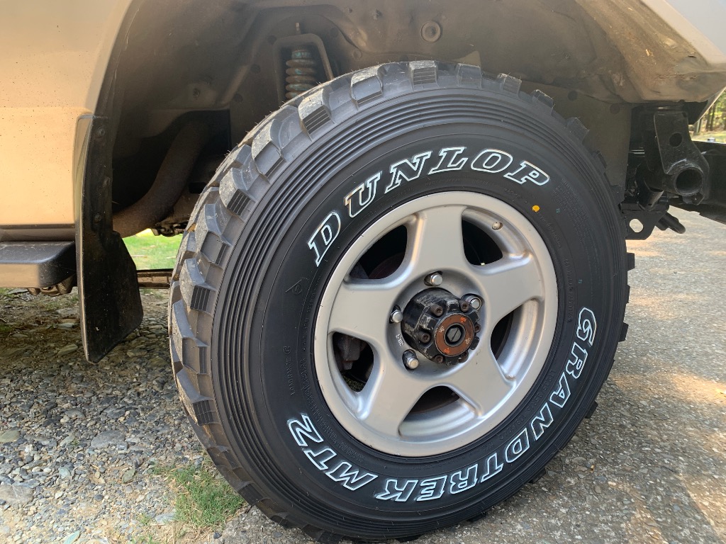 MT2 ダンロップ 235/85r16 グラントレック MT2 ダンロップ 235/85R16 108/104LT OWL サマー