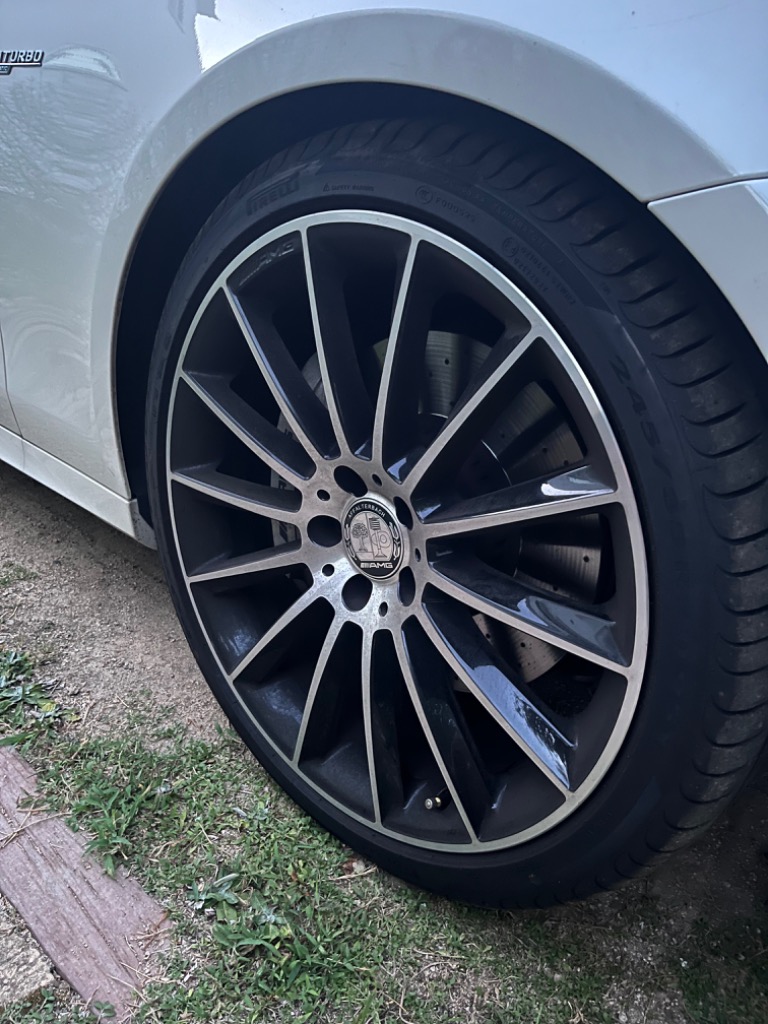 ピレリ パワジー．245/35R20.23年製．深山．2本セット