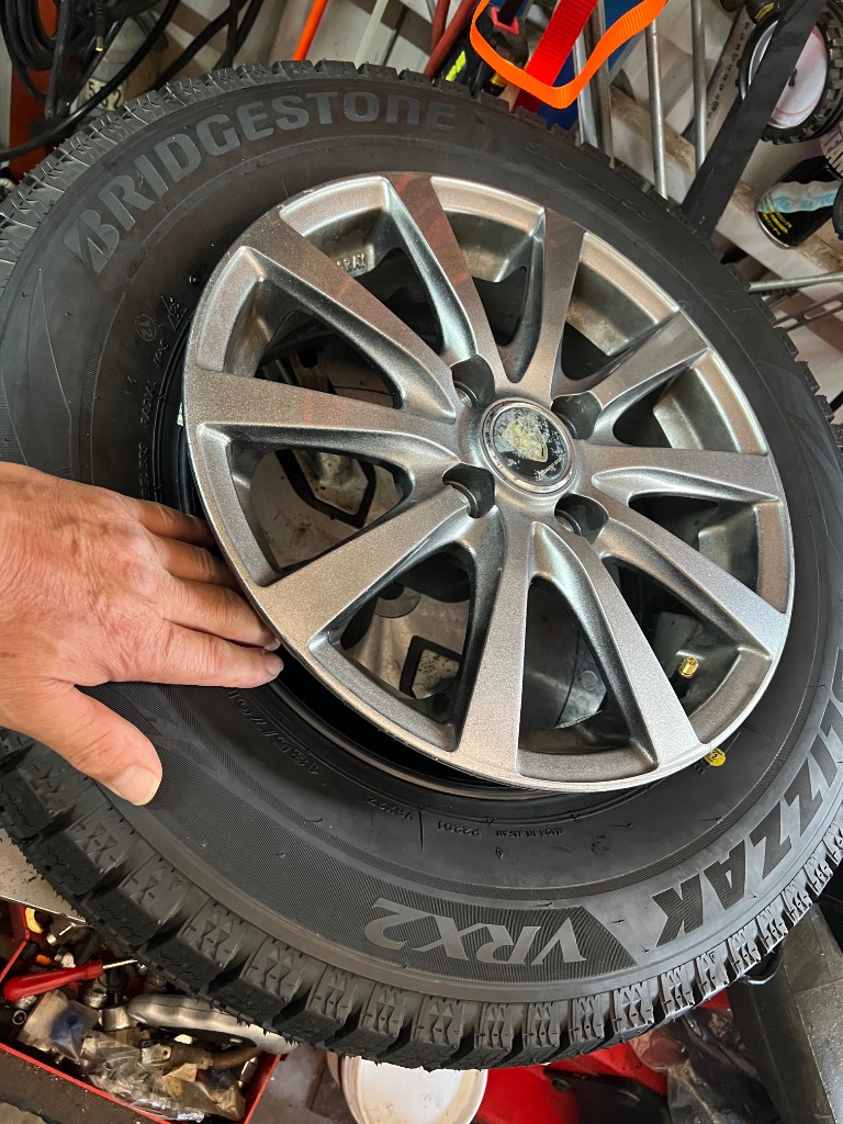 BRIDGESTONE ブリヂストン BLIZZAK VRX2 185/70R14 88Q
