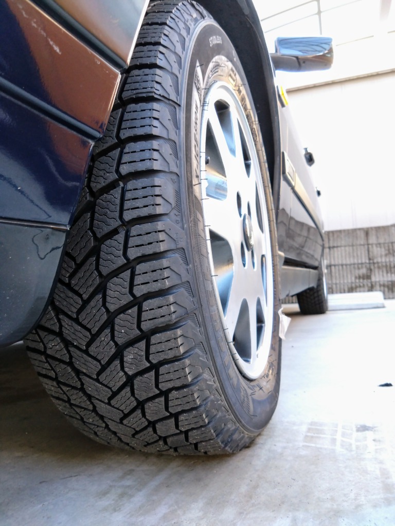 X-ICE ミシュラン SNOW 195/60R15 92H XL スタッドレスタイヤ 4